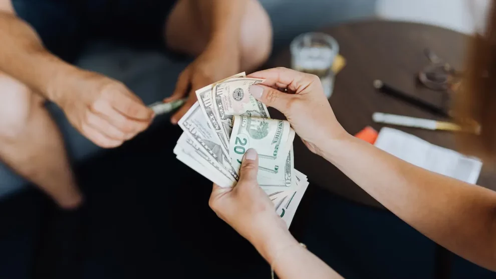 تطبيق فينزي شروط الحصول على تمويل
